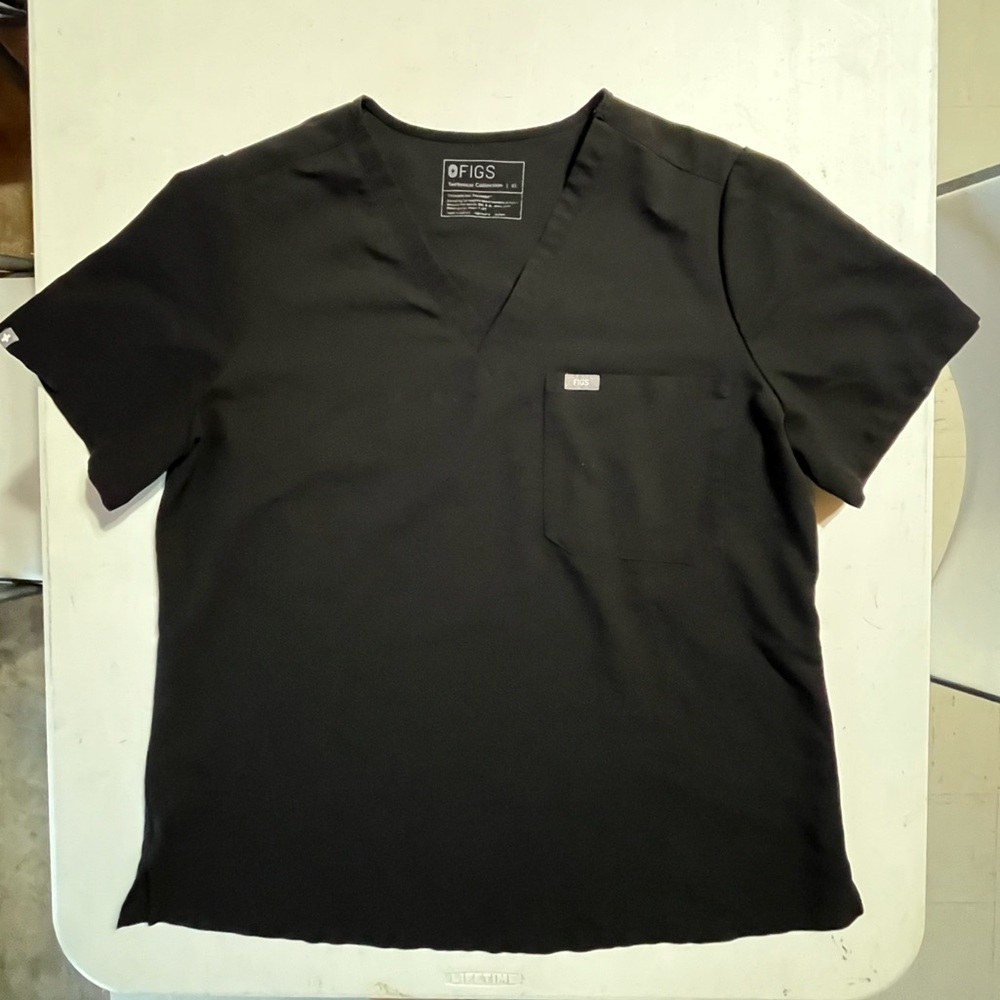 Figs Women's Black Catarina™ - One-Pocket Scrub Top - XL / Black